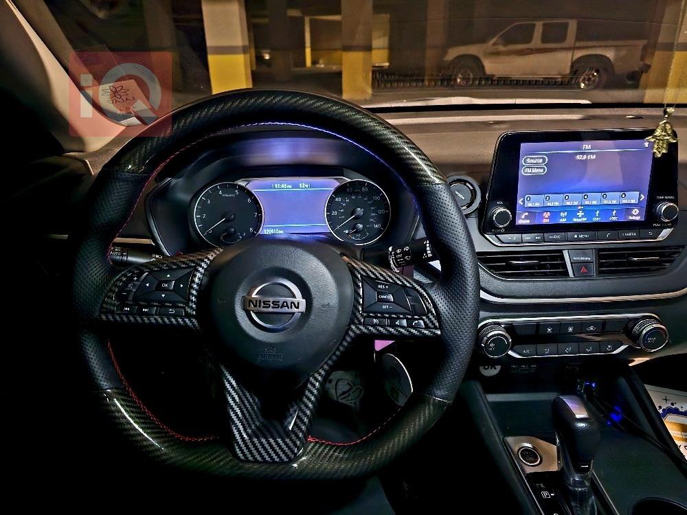 نيسان ألتيما